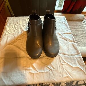 Comfortview Navy Ankle Boots